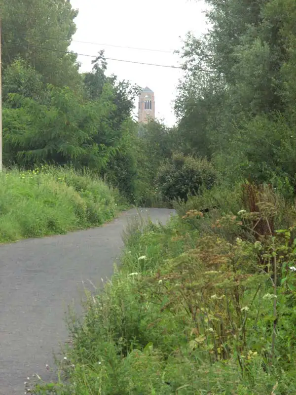 The Road to Passchendaele - Between 